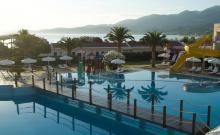 Roda Beach Resort & Spa 9